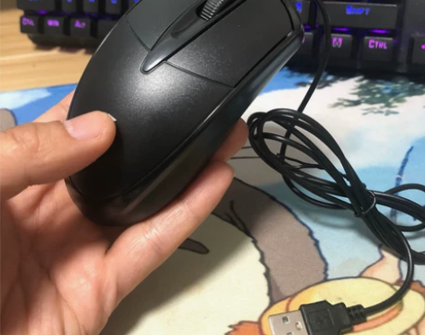 有线USB家用办公电脑鼠标全新 黑色简约防...