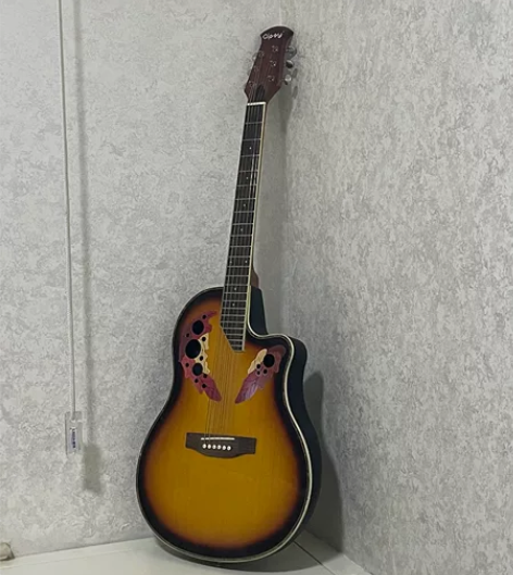 吉他，几乎全新，专柜购买 感兴趣的话点“我...