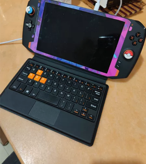 壹号游戏掌机， onexplayer 1S...