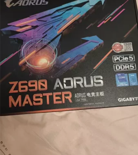 技嘉Z690超级雕AORUS MASTER...