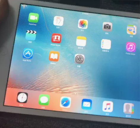 银白色 iPad mini 1 16G 全...