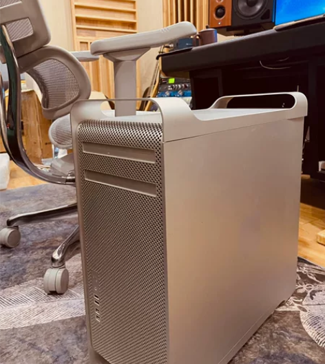 2010年中 MACPro台式机 12核...