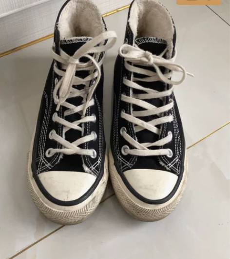 付邮送38码女生加绒高帮帆布鞋一双，品相如...
