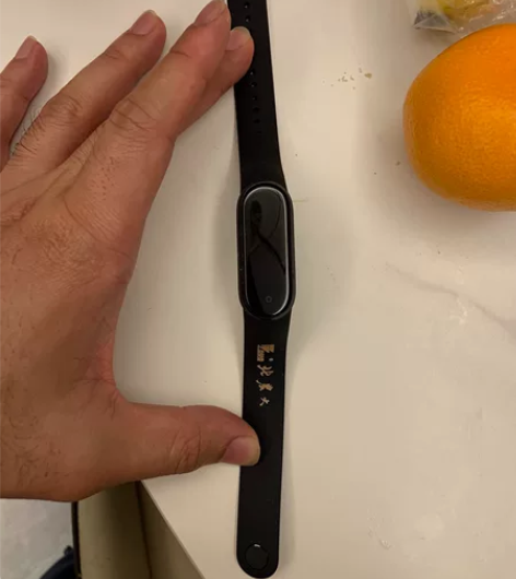 闲置的小米手环5，有轻微划痕，功能正常，便...