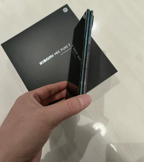 自用一台小米Mix fold2折叠手机，保...