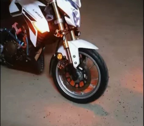 机车街车摩托车，18款力帆kp250，骑少...