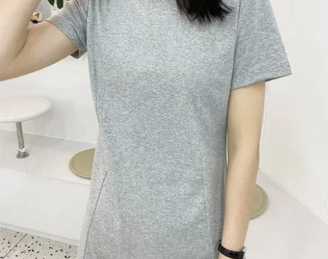 夏季时髦洋气短袖修身法式裙中长款小礼裙显瘦...