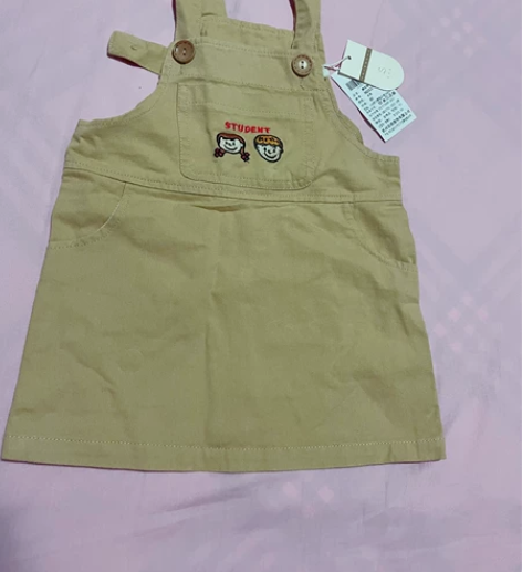 秋装全新婴幼儿背带裙，80码，卡其色，适合...