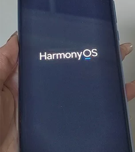 华为畅享9plus 家里老人在用，轻微划痕...