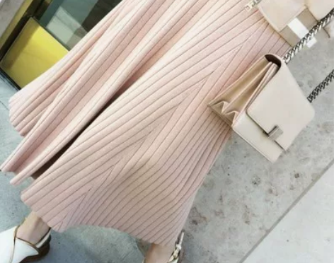 2022秋冬韩版大摆裙 高腰针织半身裙a字...