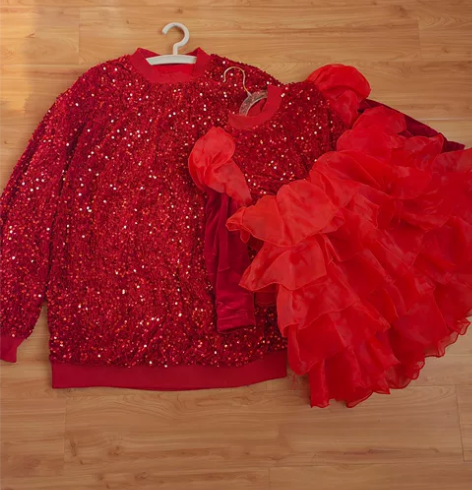 亮片蛋糕裙红色加绒120码。同码有两套，标...