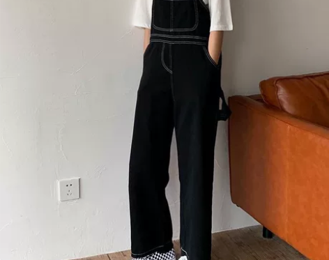 黑色背带牛仔裤 感兴趣的话点“我想要”和我...