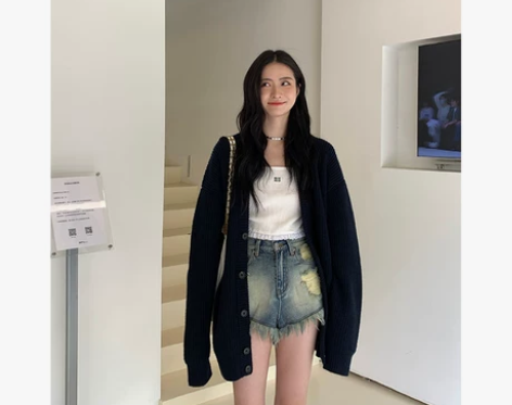 TOROON 重工做旧破洞毛边牛仔短裤女夏...