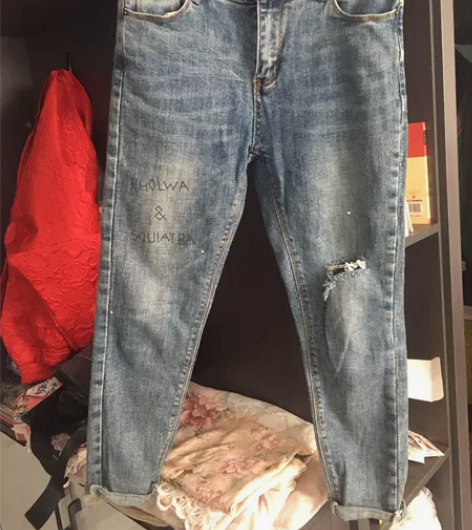 卡蓝秀破洞小脚牛仔铅笔裤穿了一天没洗过穿有...