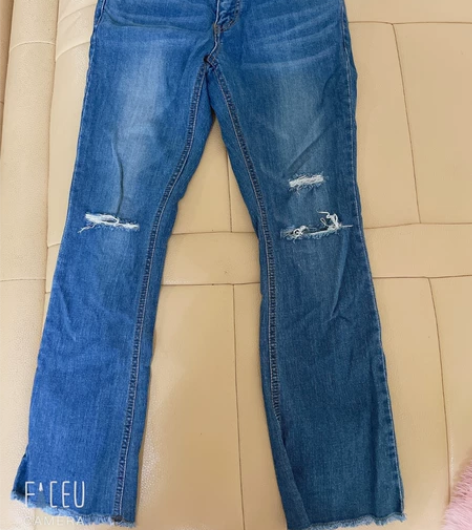 韩国剪标破洞七分牛仔裤 谁穿谁好看 裤长8...