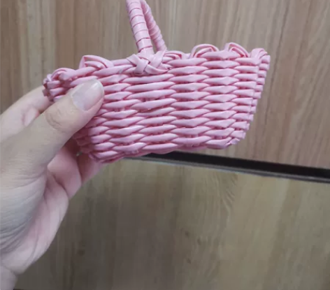 手工编织花篮，粉色，塑料材质，防水，耐磨，...