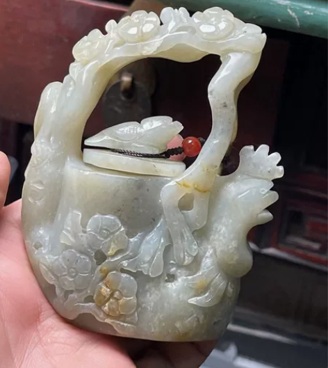 精品玉雕壶。整块玉雕刻，玉壶文房摆件，文人...