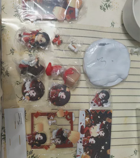 天官赐福千灯映阙手办豪华款附特典 感兴趣的...