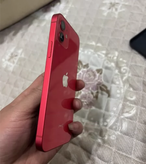 低价出，苹果12国行128g红色5g 原装...