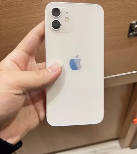 苹果12，128G 感兴趣的话点“我想要”...