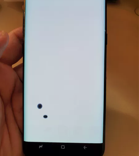 三星s8+ 曲面屏幕手机，正常使用屏幕有裂...