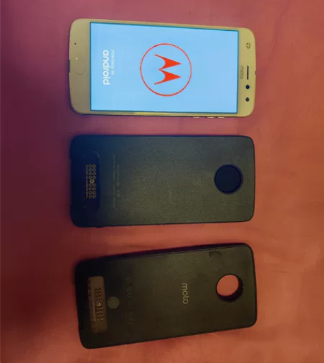 Moto Z2play白色手机4+64，哈...