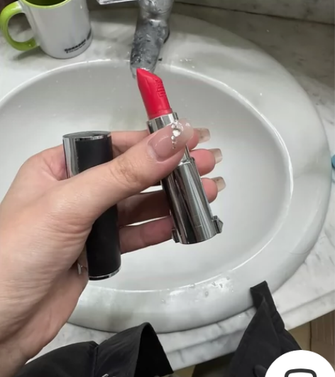 纪梵希口红 什么颜色忘记了 也过期了 感兴...