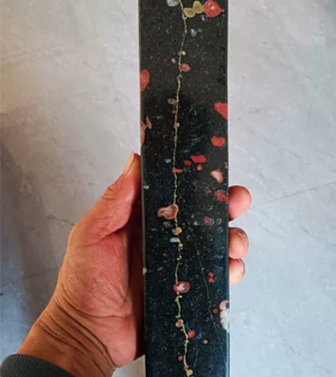 荷花石镇纸 正反面 感兴趣的话点“我想要”...