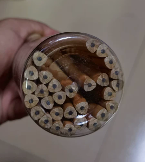 deli得力/铅笔,铅笔是HB的。之前上高...