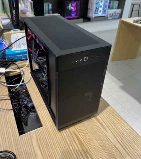 华硕（ASUS）AP201 冰立方机箱 白...