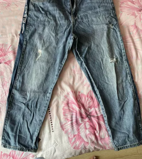 森马破洞牛仔裤 没有破损 适合身高170到...