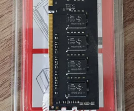 才拆机的十铨8G ddr4 2133内存一...