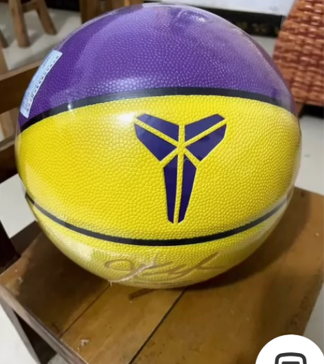 篮球一个 感兴趣的话点“我想要”和我私聊吧...