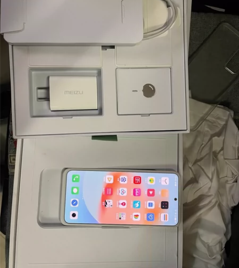 魅族18x禅礼盒装，12g+256g，包装...