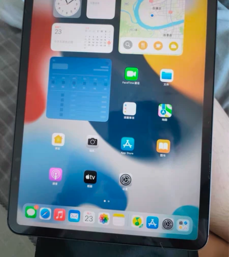 苹果iPad pro2021款11寸，去年...
