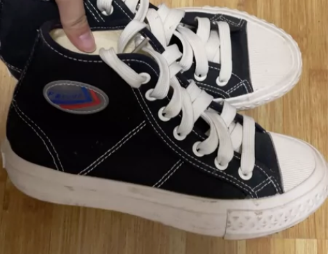 飞跃高帮鞋36码 包邮 九成新买小了穿不下