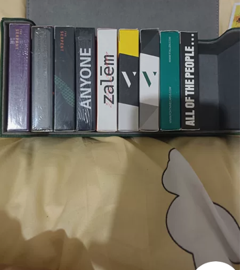 花切扑克牌左边五副全新未拆封右边四副拆封均...