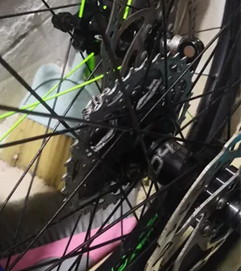自用喜德盛MT3碳纤维山地自行车，17寸，...