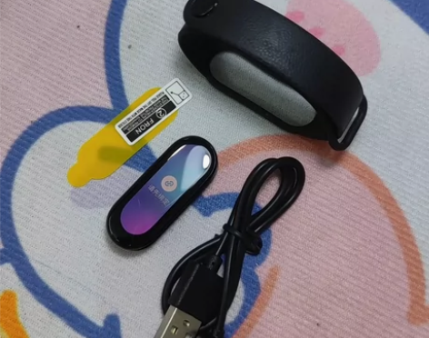 小米手环6NFC 85新，成色一般，屏幕有...