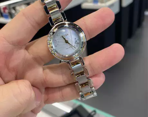 Citizen西铁城女表手表光动能加拿大直...