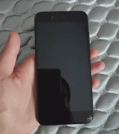 小米5X 4+64G MIUI12 自己用...