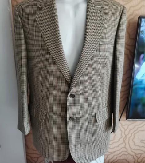 瑕疵款：日本制男士两扣西服上衣。大码肥款。...