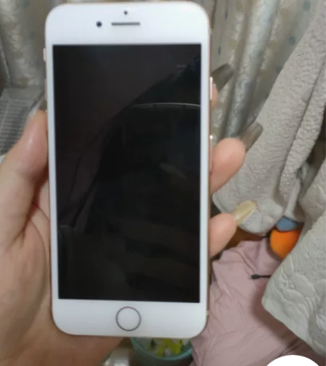 iphone 8 64g id可退 外观尚...