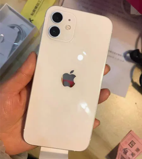 苹果12国行128 无拆无修 感兴趣的话...