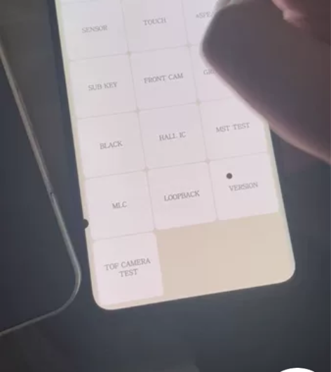 三星S20u屏幕 触摸请看视频 屏幕有点 ...