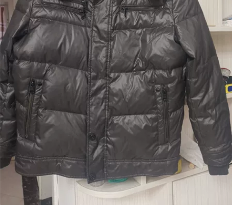 羽绒服男士雅鹿牌M号165码，厚实很暖，贴...
