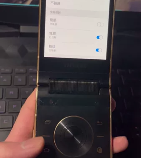 三星w2018，成色还可以，64g的 备用...