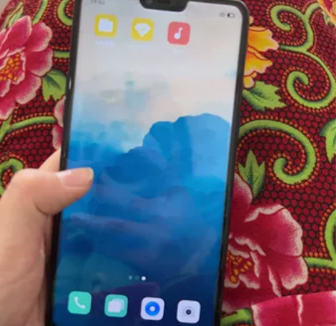 oppo R15 6+128 换了组装屏，...