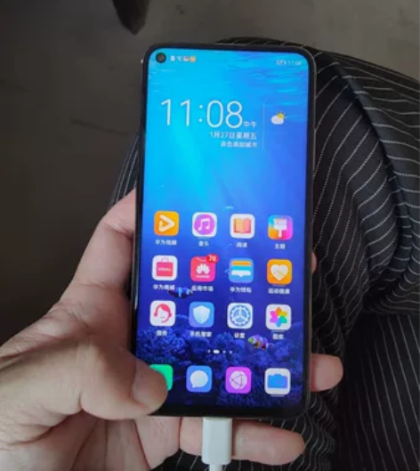 荣耀20，8＋128全网通4G，无锁随意升...