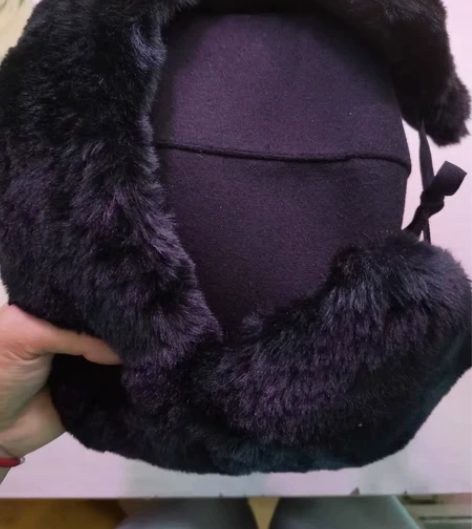 雷锋帽全新,买了俩,给老爸用了一个,还有一...